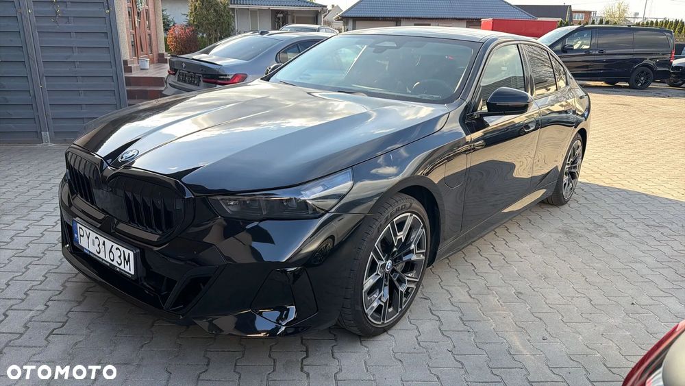 BMW Seria 5 550e xDrive - 1
