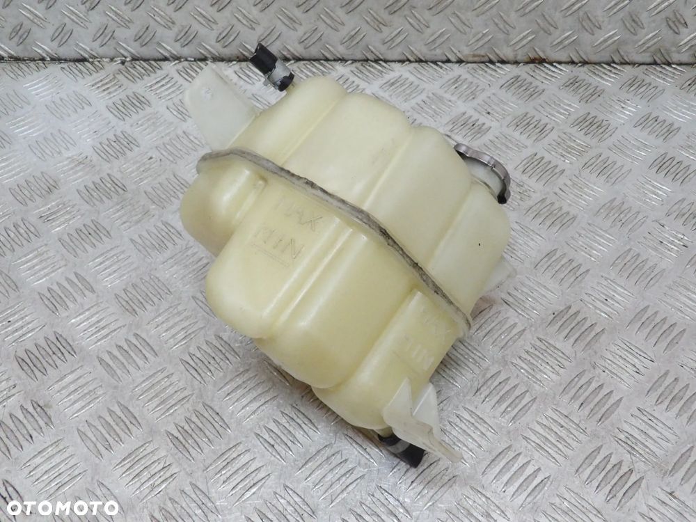 NISSAN PATHFINDER R51 NAVARA D40 ZBIORNICZEK WYRÓWNAWCZY - 6