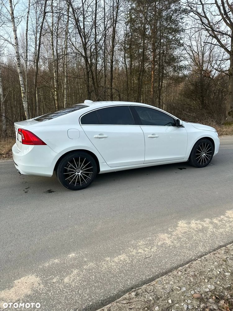 Volvo S60 T5 Geartronic Kinetic - 3