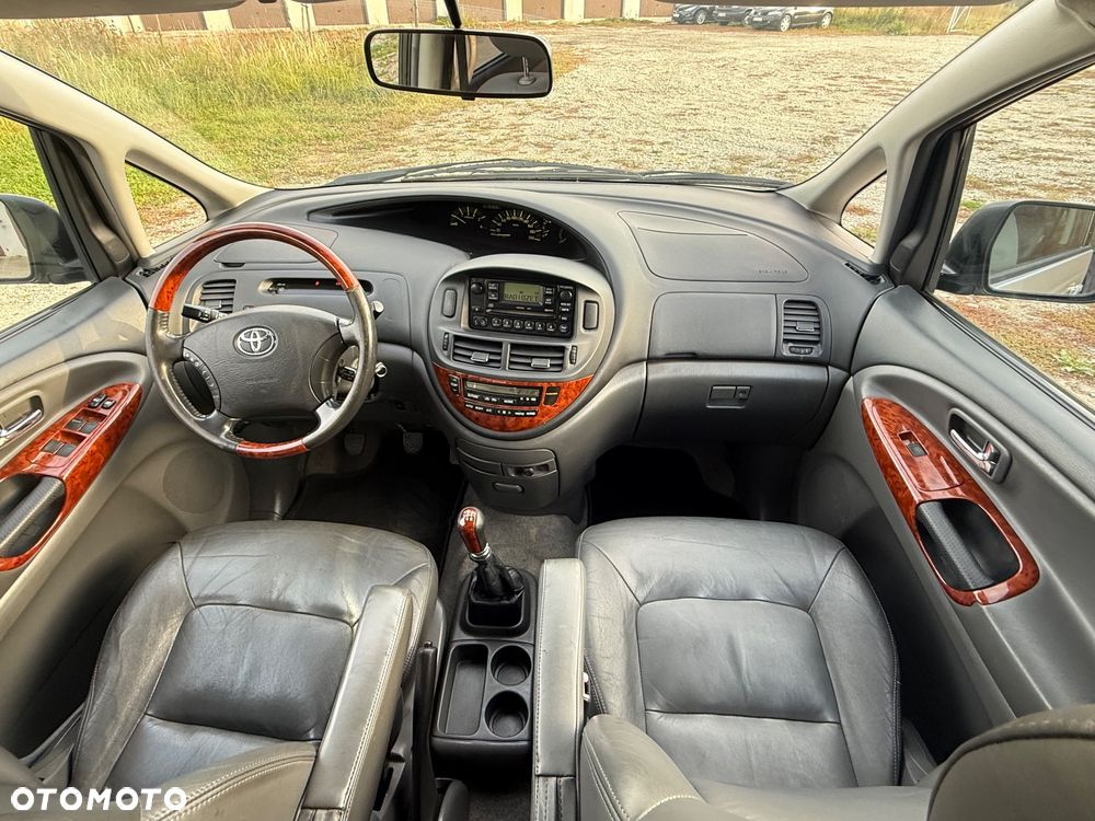 Toyota Previa - 23
