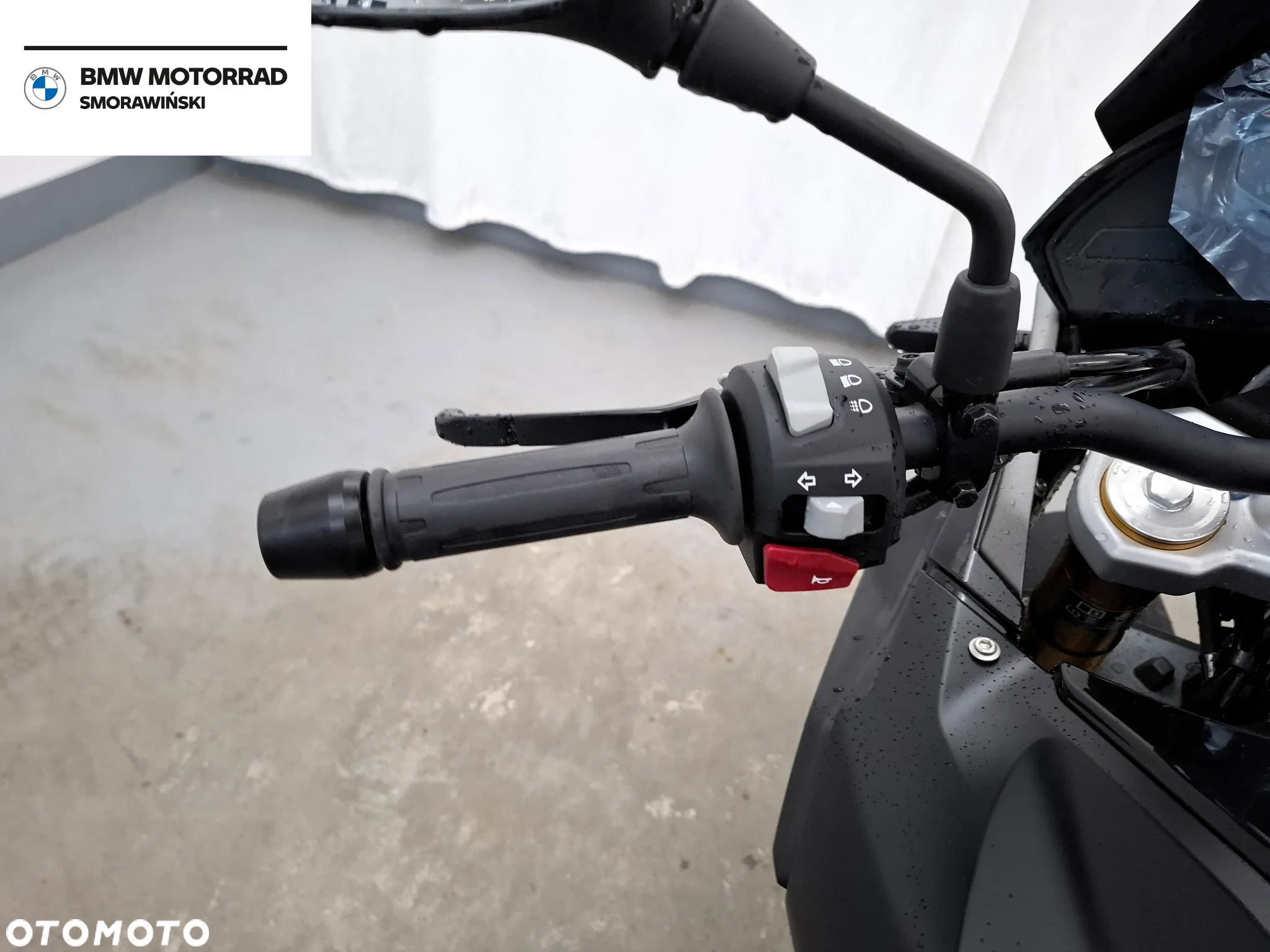 BMW G - 9