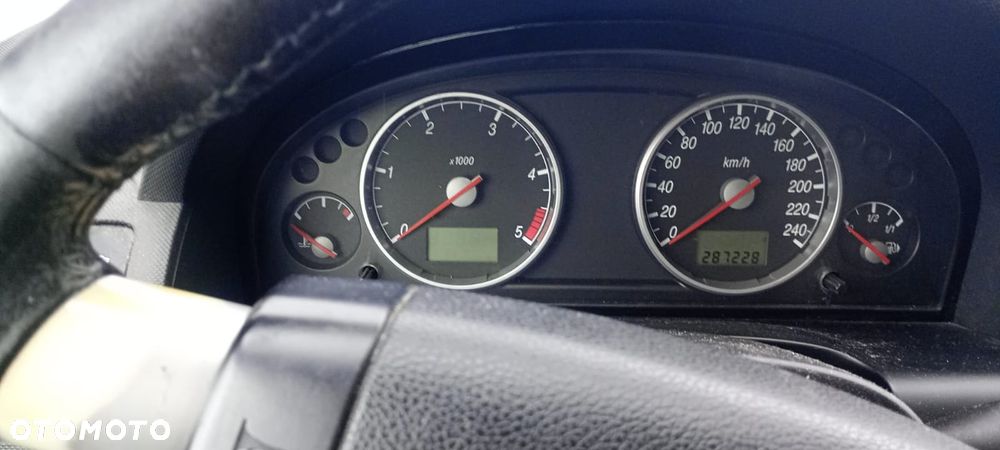 Ford Mondeo - 4