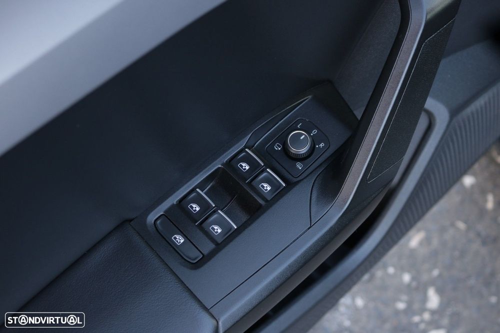 SEAT Leon ST 2.0 TDI FR DSG - 34