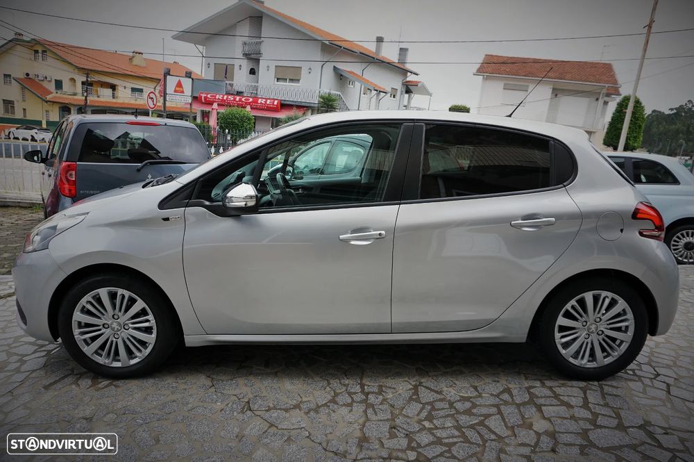 Peugeot 208 1.6 BlueHDi Style - 8