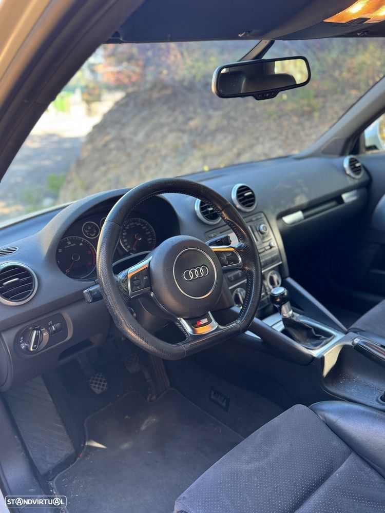 Audi A3 2.0 TDI DPF S line Sport Pack - 4
