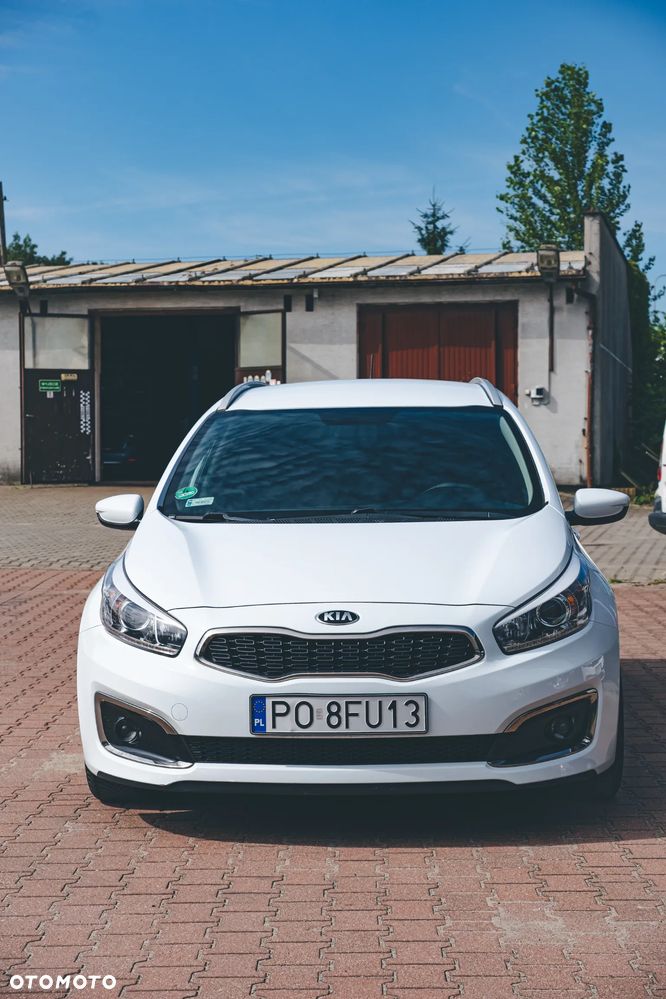 Kia Ceed 1.6 GDI M DCT - 2