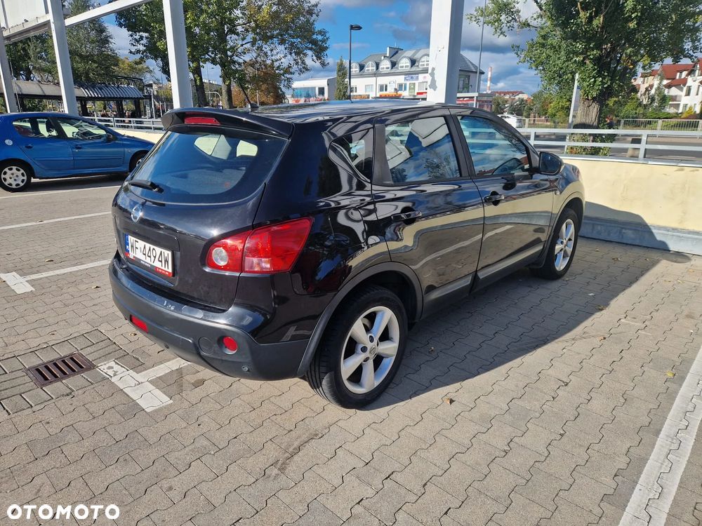 Nissan Qashqai 2.0 4x4 Tekna - 2