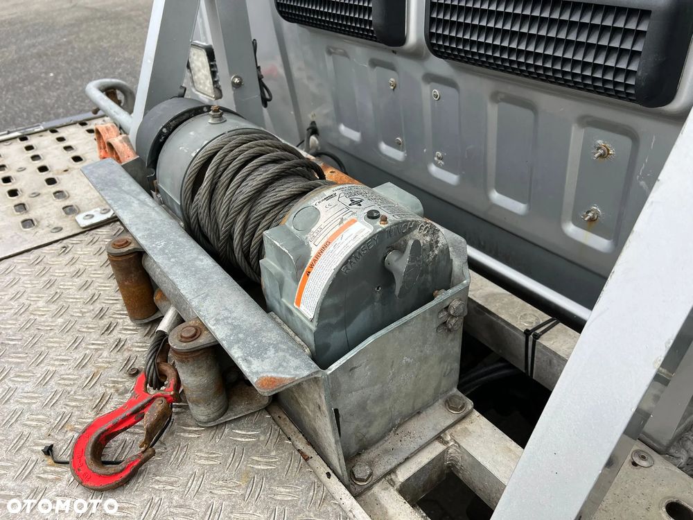 Ford Transit - 13