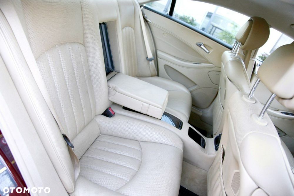 Mercedes-Benz CLS - 15