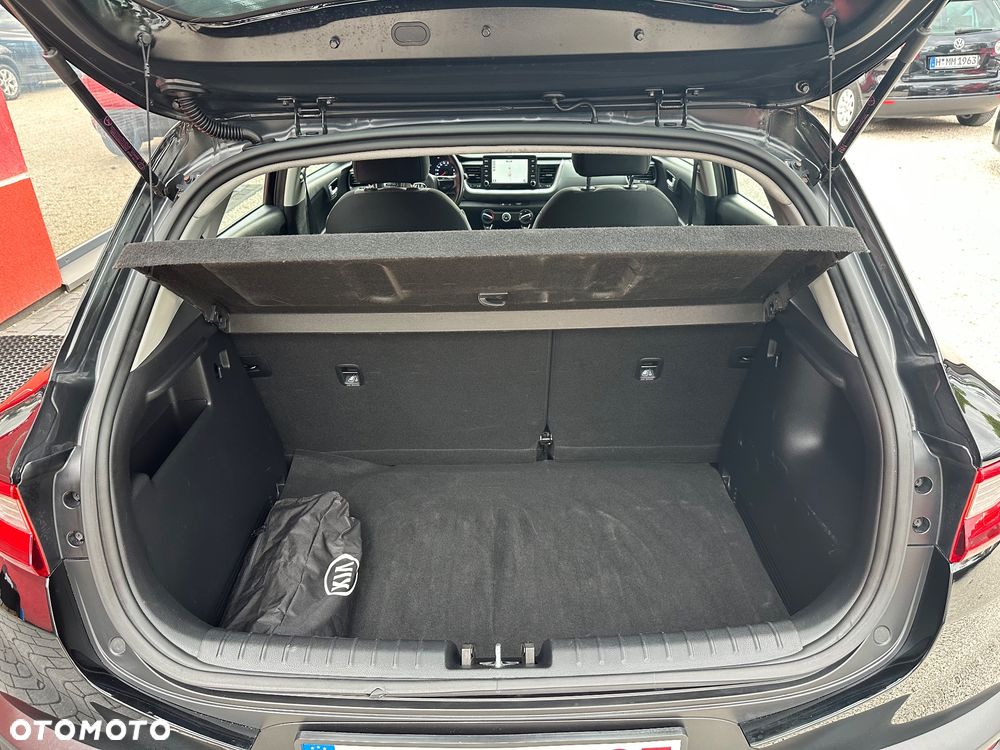 Kia Stonic 1.4 L - 28