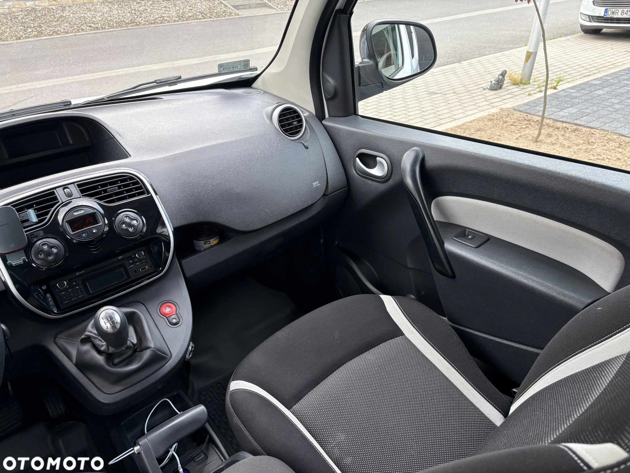 Renault Kangoo ENERGY dCi 90 FAP Start & Stop Expression - 13
