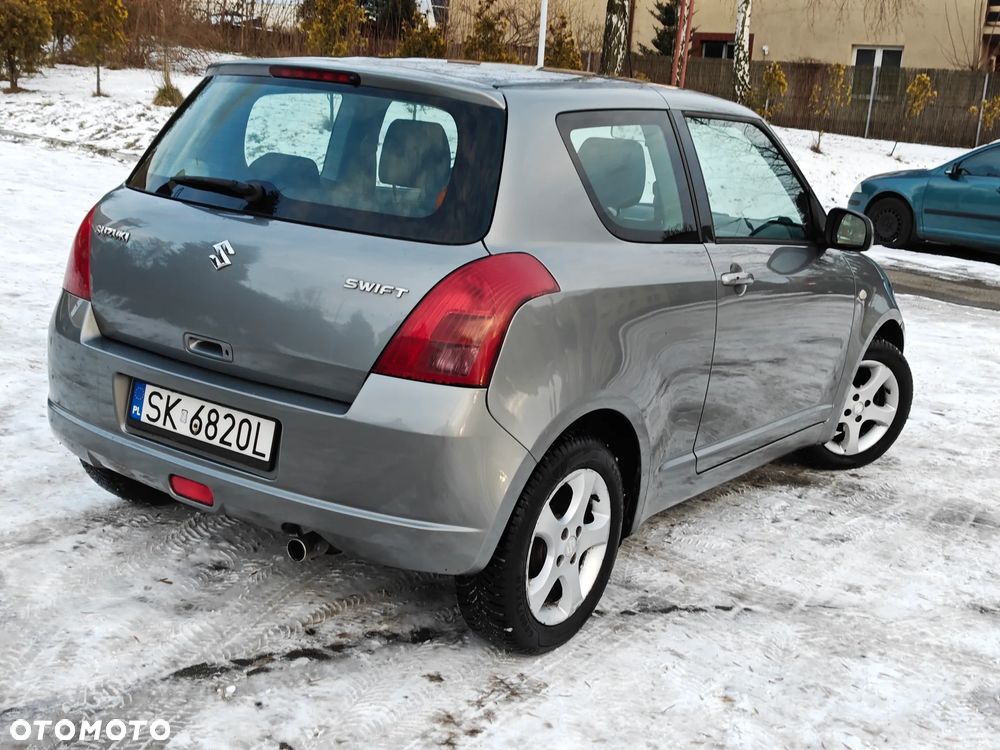 Suzuki Swift 1.5 GS - 4