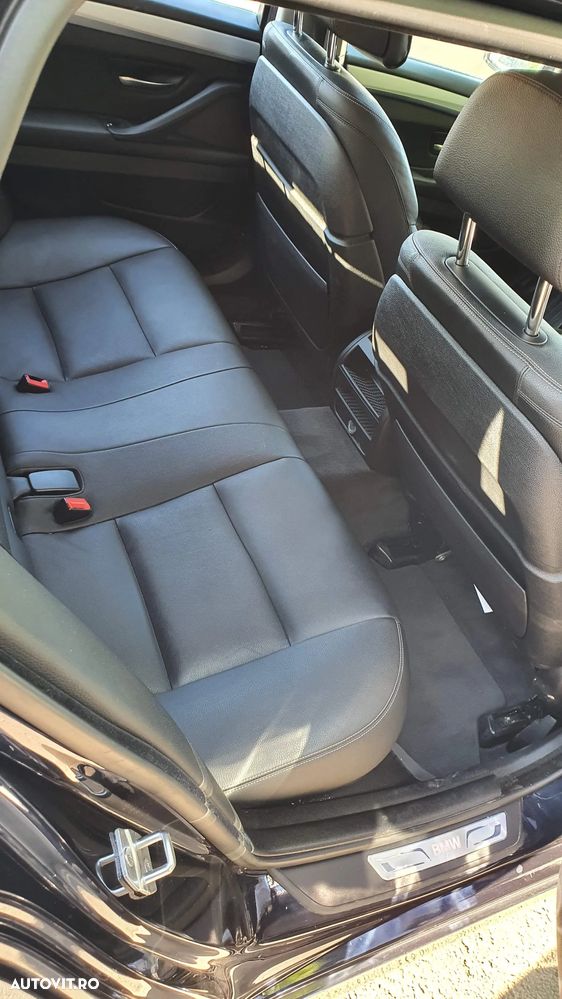 BMW Seria 5 520d xDrive Aut. Luxury Line - 14