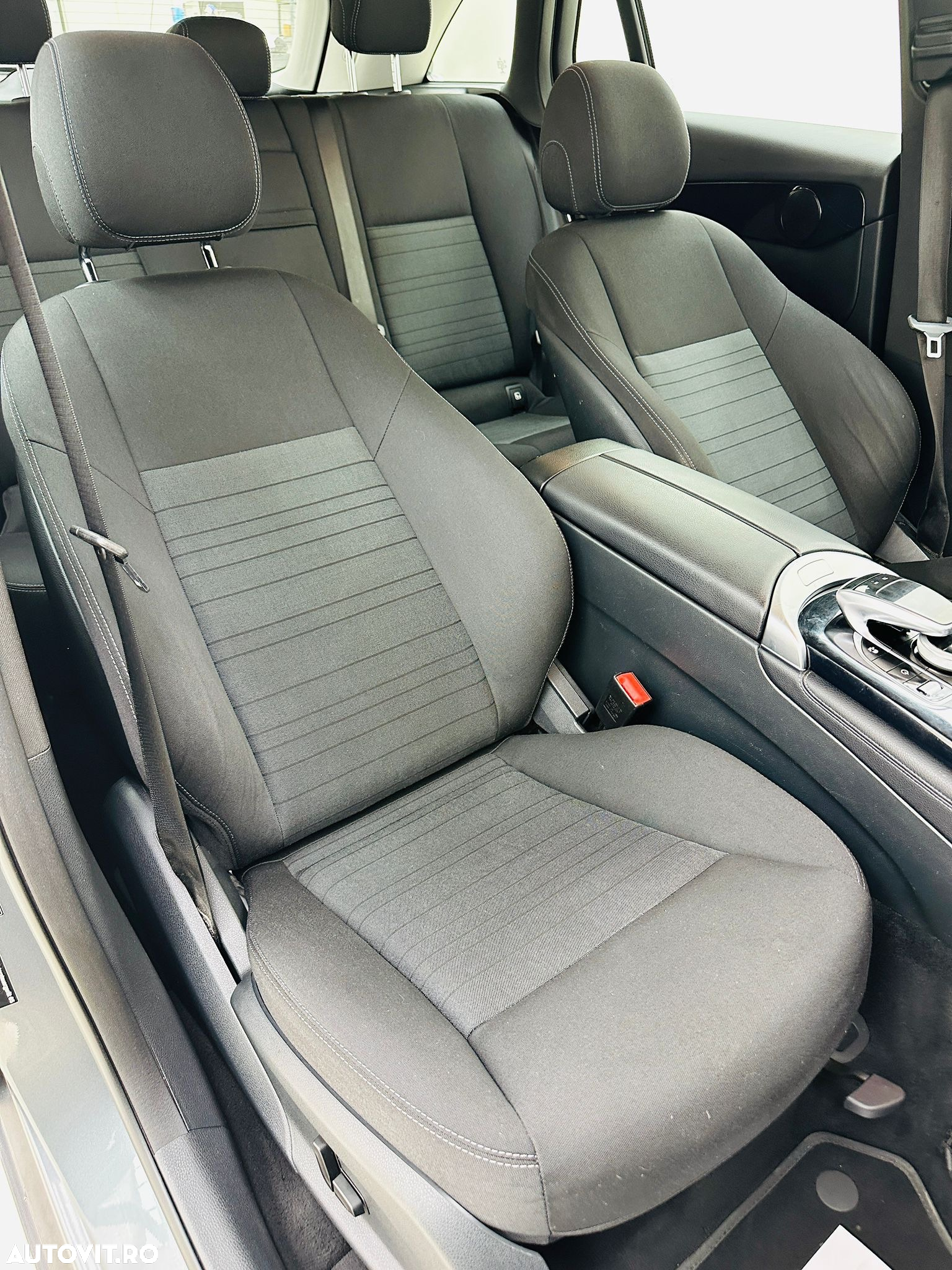 Mercedes-Benz GLC - 40