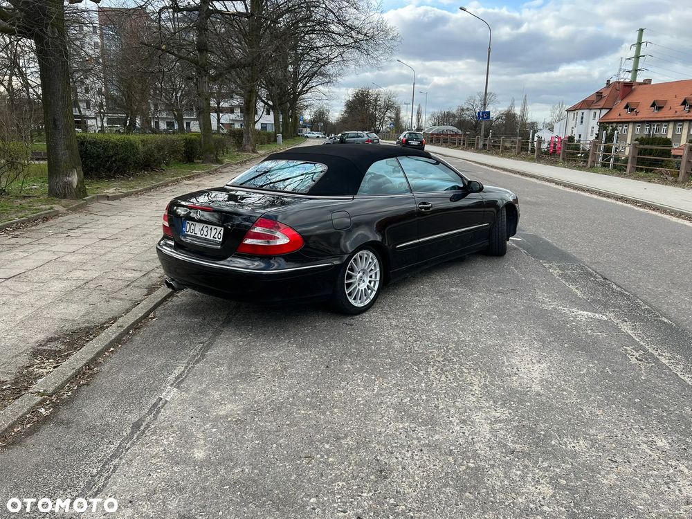 Mercedes-Benz CLK - 6