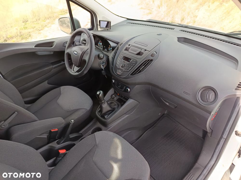 Ford Transit Courier Basis - 16