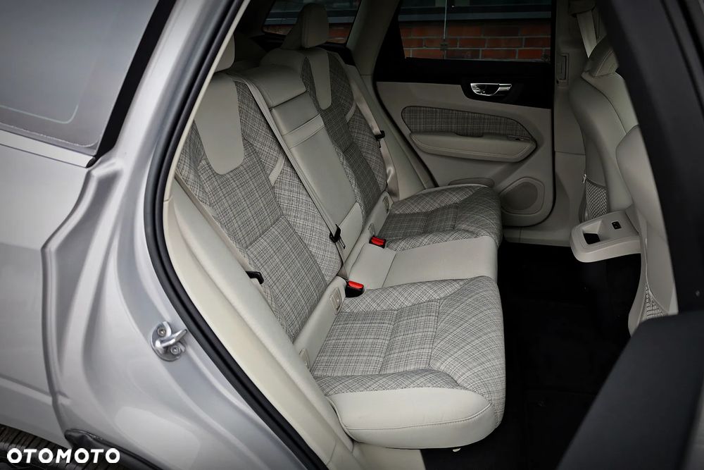 Volvo XC 60 - 22