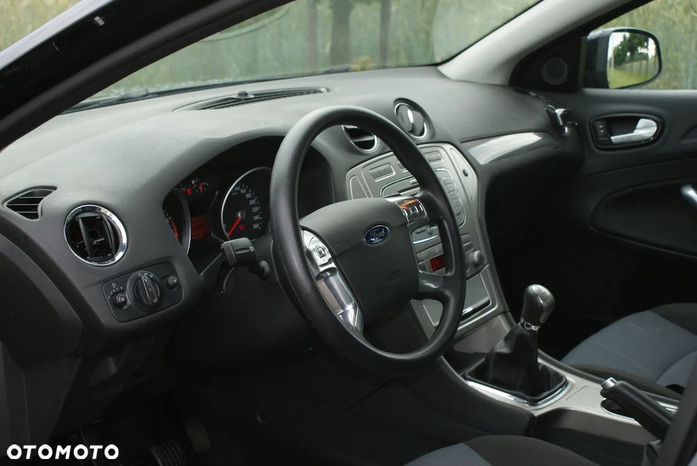 Ford Mondeo 1.6 Trend - 7