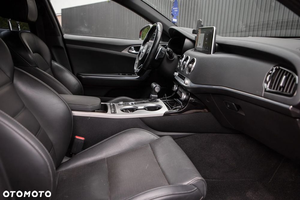 Kia Stinger 3.3 T-GDI V6 GT AWD - 34