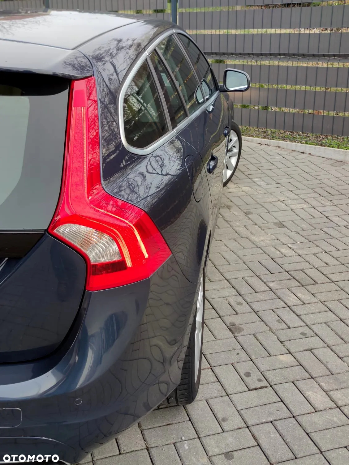 Volvo V60 D4 Momentum - 10