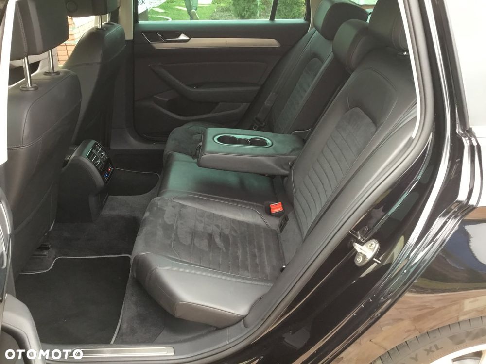 Volkswagen Passat 2.0 TDI SCR DSG Highline - 18