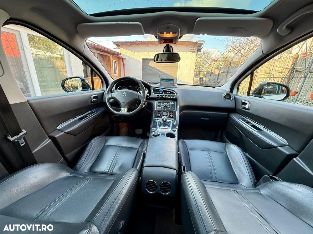 Peugeot 3008 HYbrid4 - 6