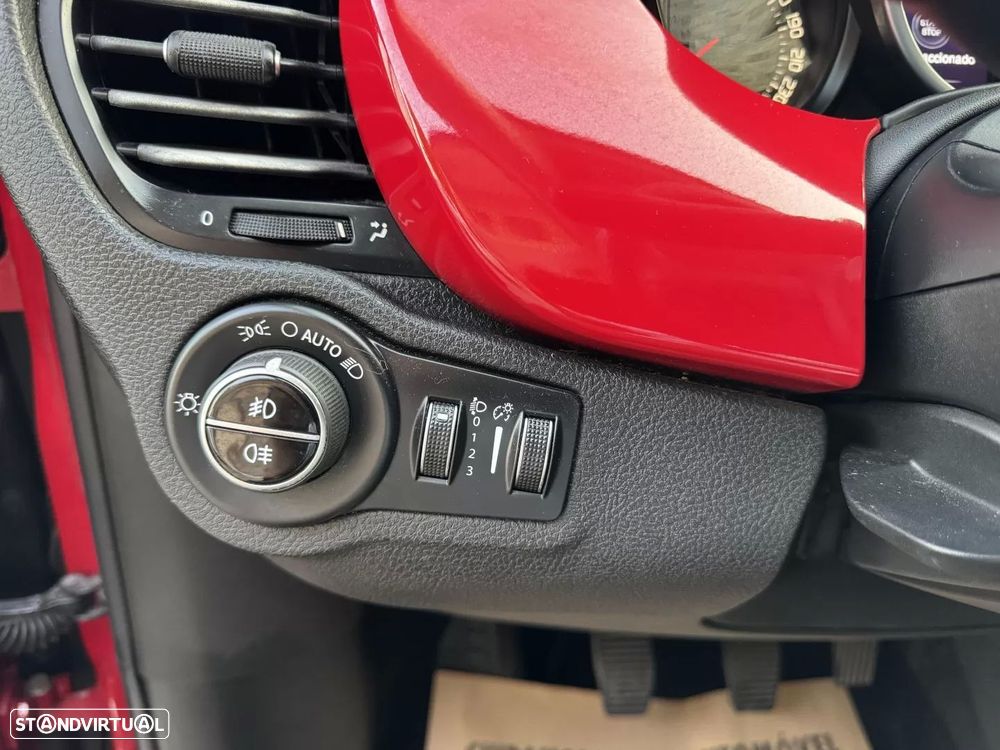 Fiat 500X 1.6 MJ Lounge S&S - 32