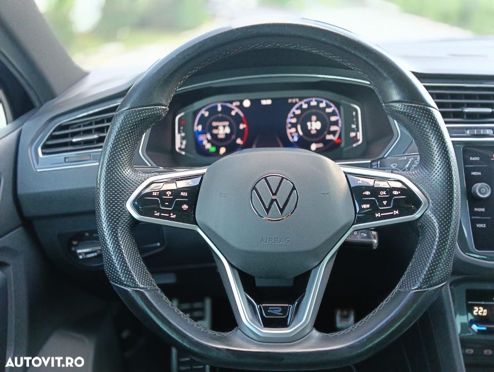 Volkswagen Tiguan 2.0 TDI SCR 4MOTION DSG R-Line - 27