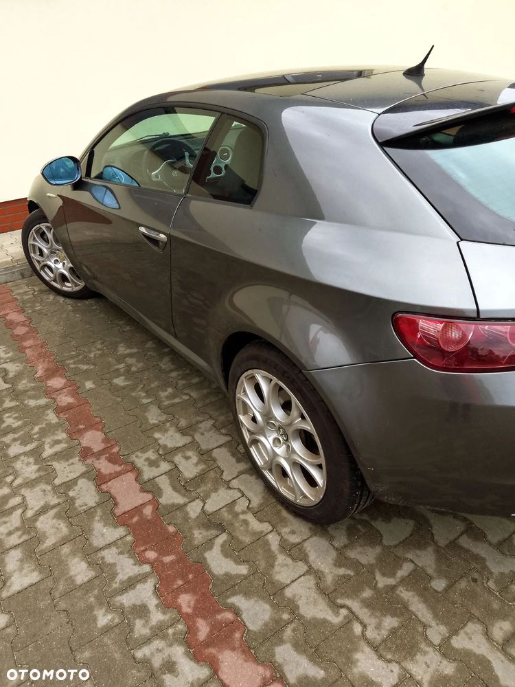 Alfa Romeo Brera - 16