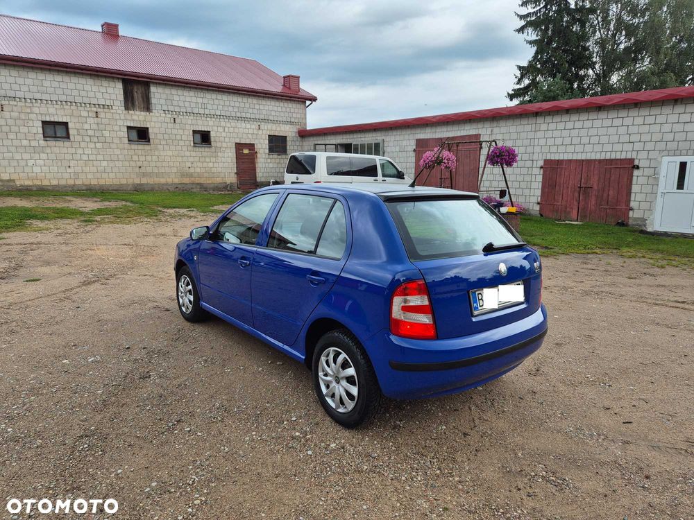 Skoda Fabia - 4