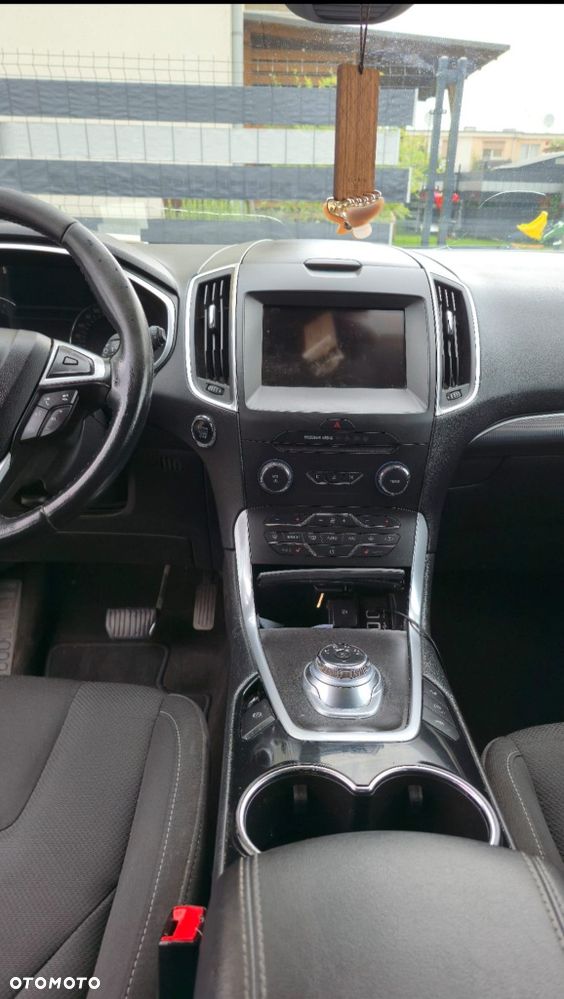 Ford S-Max - 7