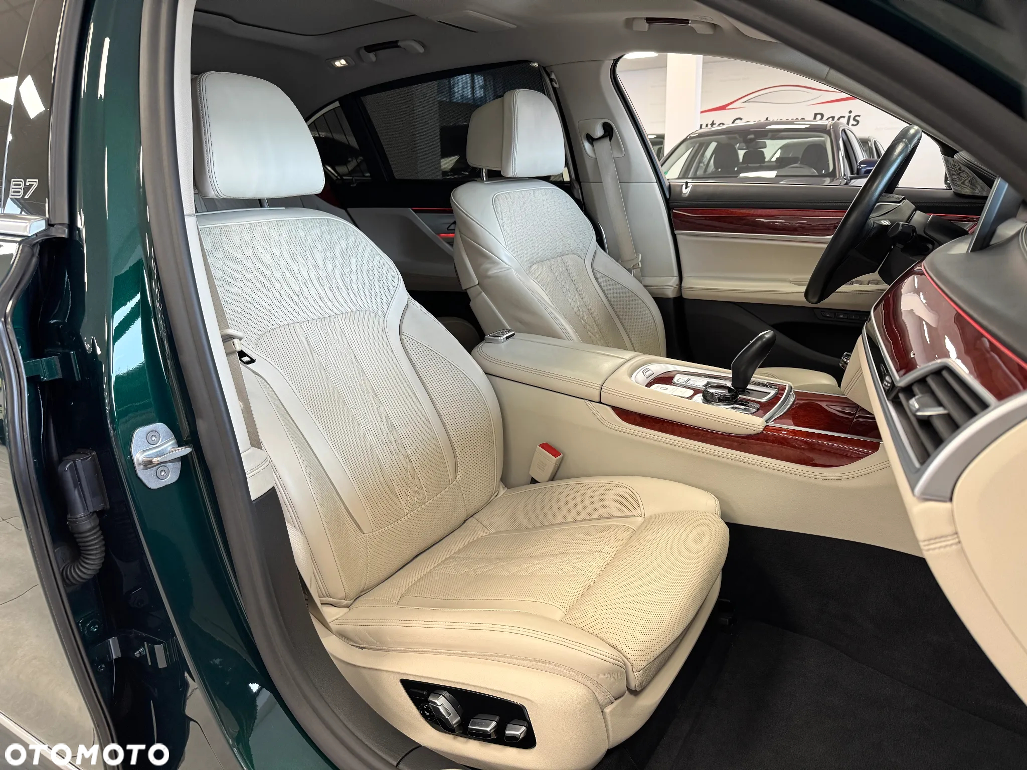 BMW-ALPINA B7 Biturbo - 12