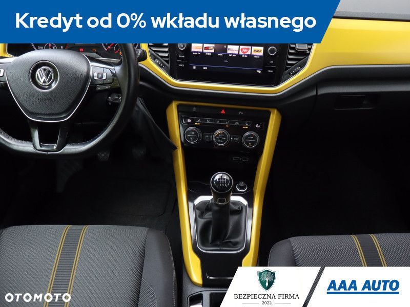 Volkswagen T-Roc - 13