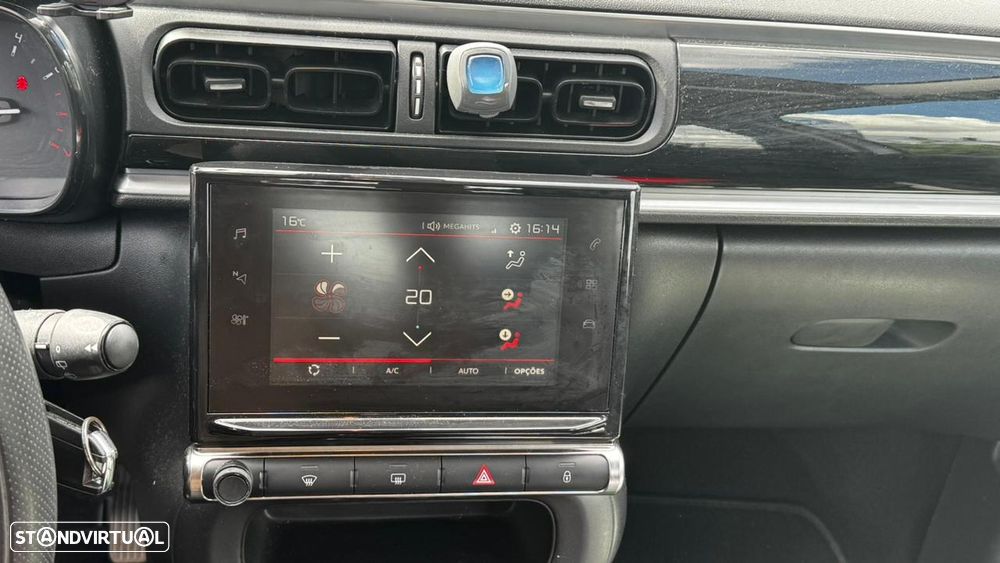 Citroën C3 1.2 PureTech Shine - 2