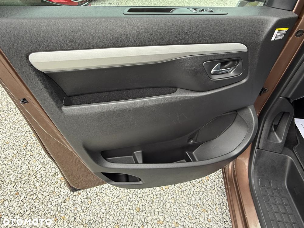 Peugeot Traveller 2.0 BlueHDi Compact Allure - 21
