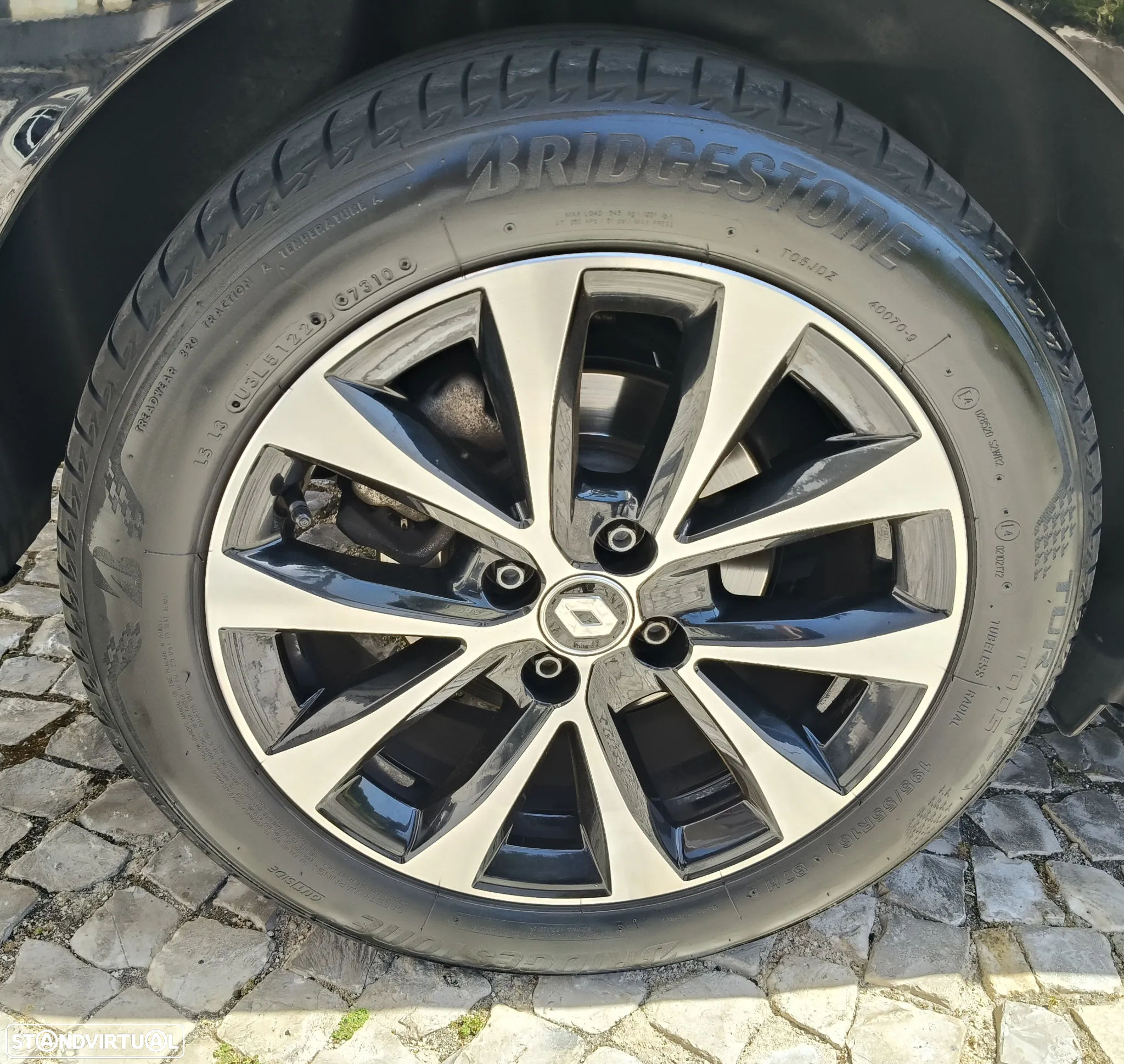 Renault Clio 1.0 TCe Techno Bi-Fuel - 6