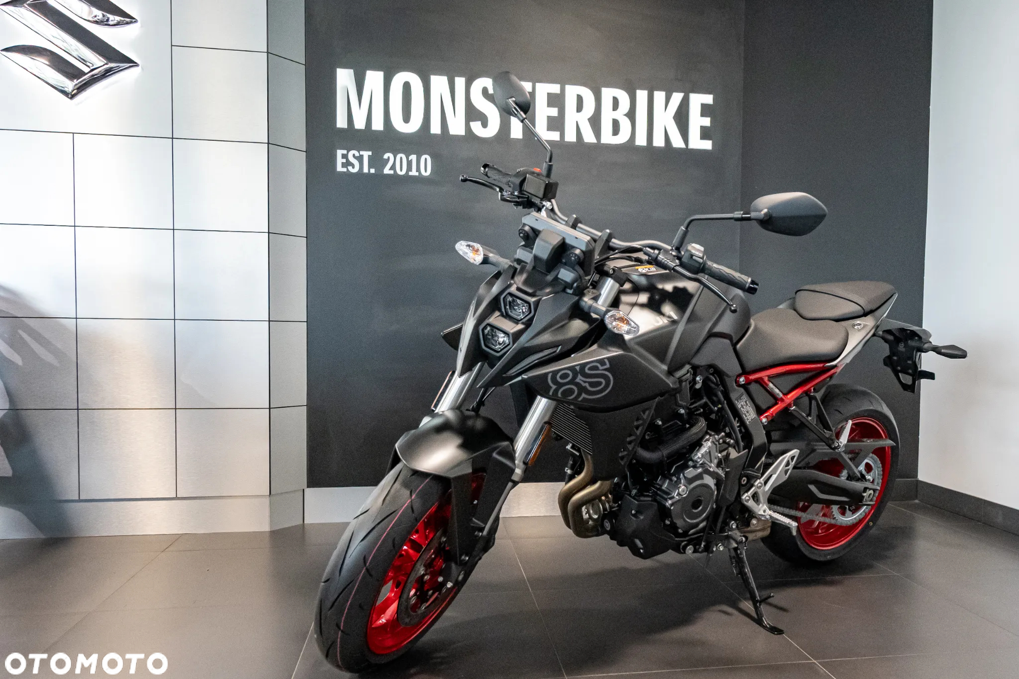 Suzuki GSX - 2