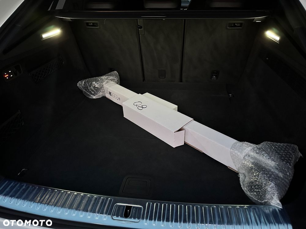 Audi Q8 - 40