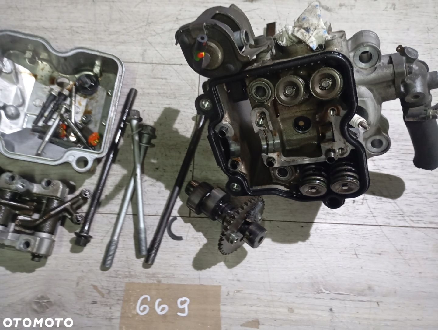 SUZUKI BURGMAN 150 00-06 GLOWICA - 4
