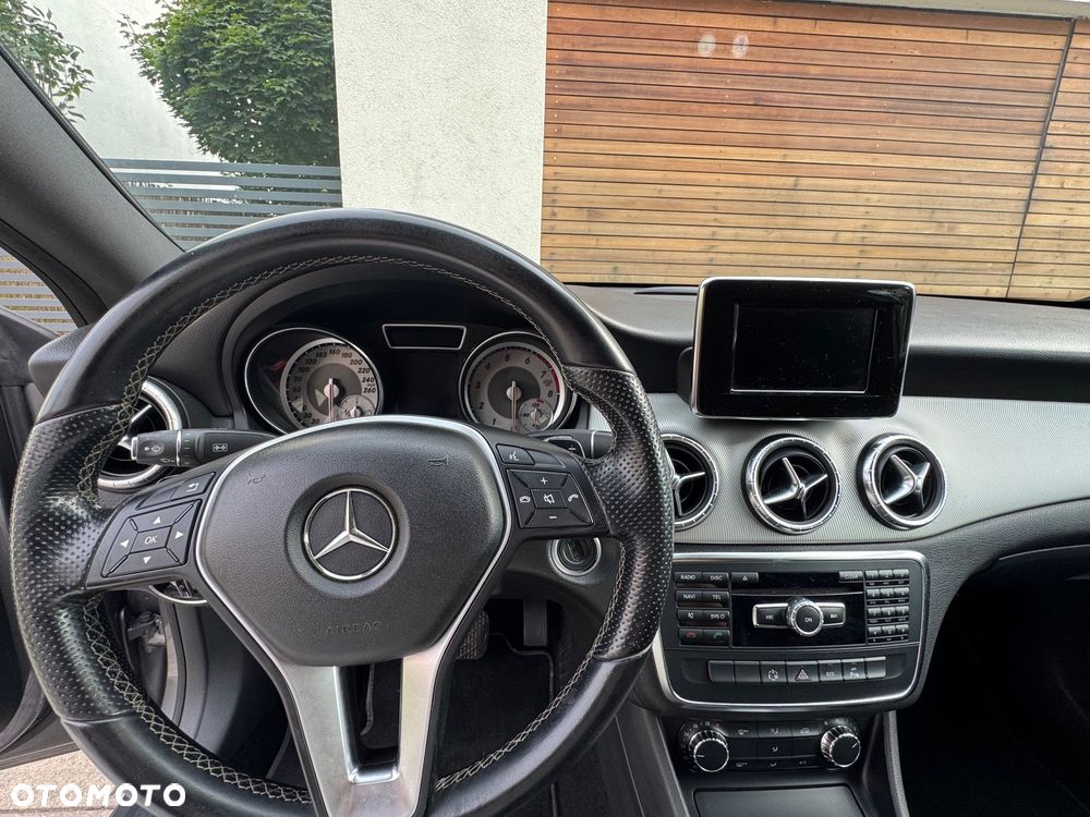 Mercedes-Benz CLA - 19
