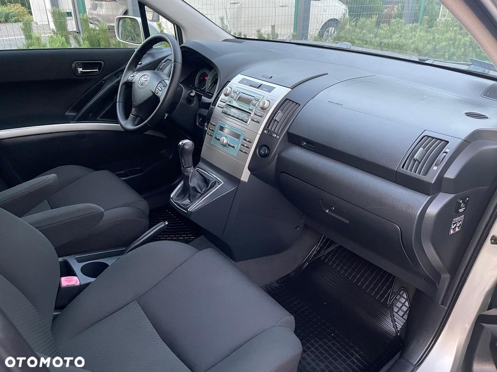 Toyota Corolla Verso 1.8 Premium + 7os - 10
