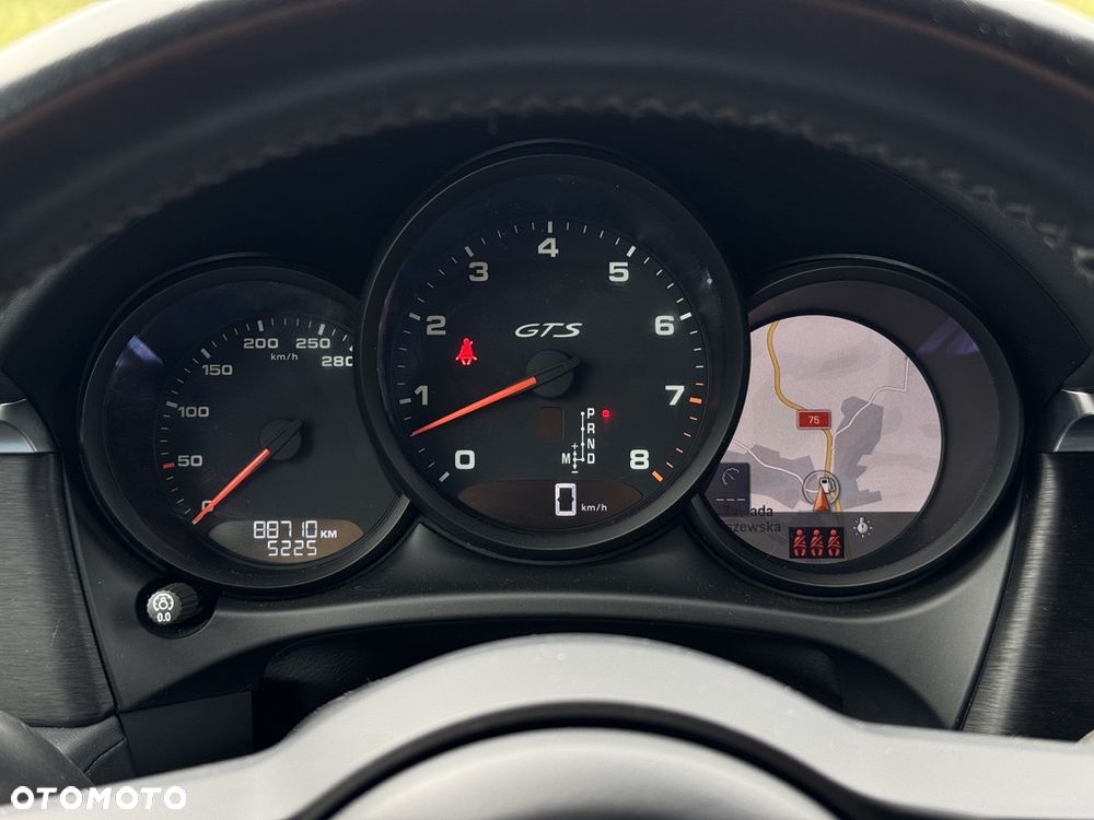 Porsche Macan - 8
