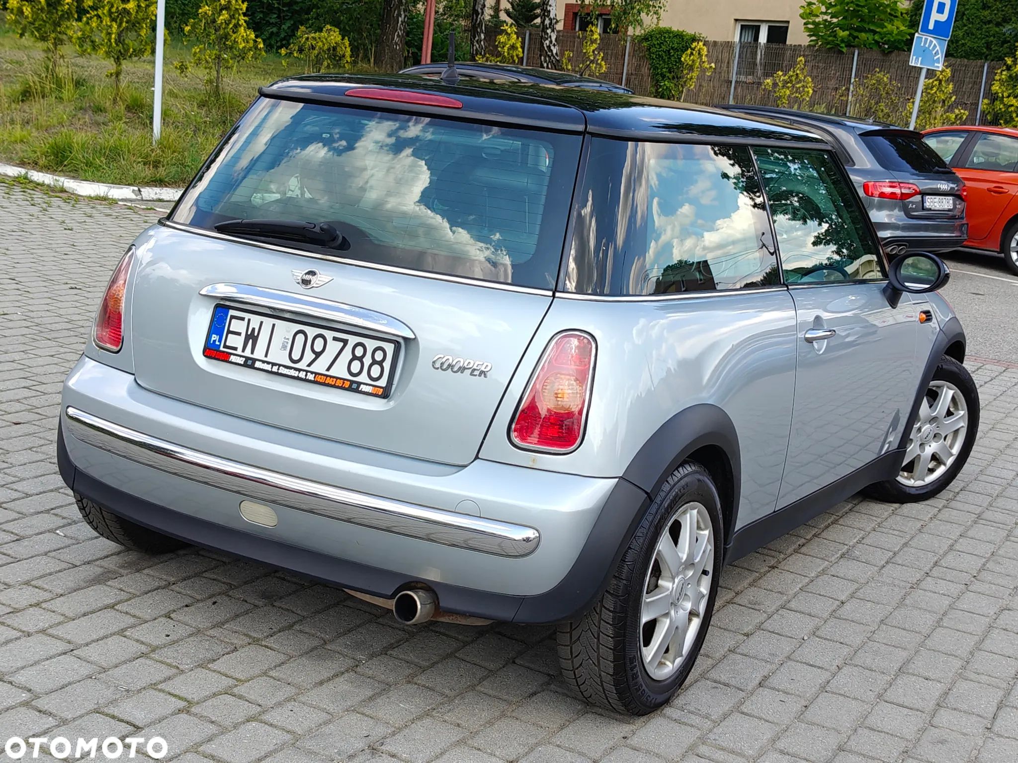 MINI Cooper Standard - 1