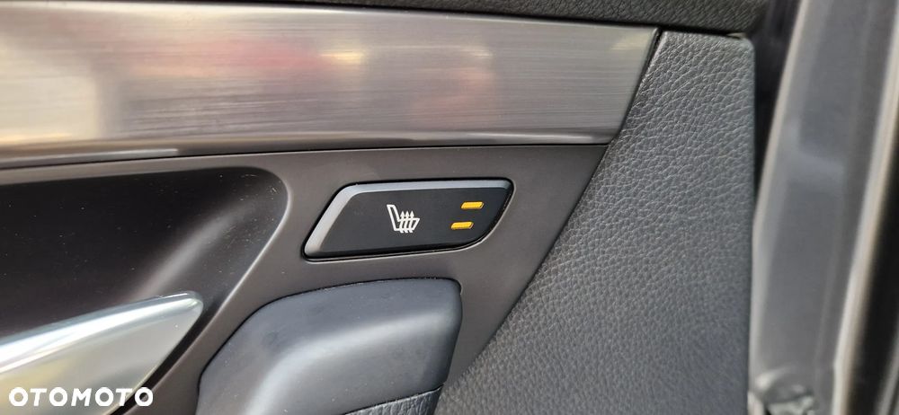 Hyundai i40 Kombi 1.7 CRDi DCT Premium - 12