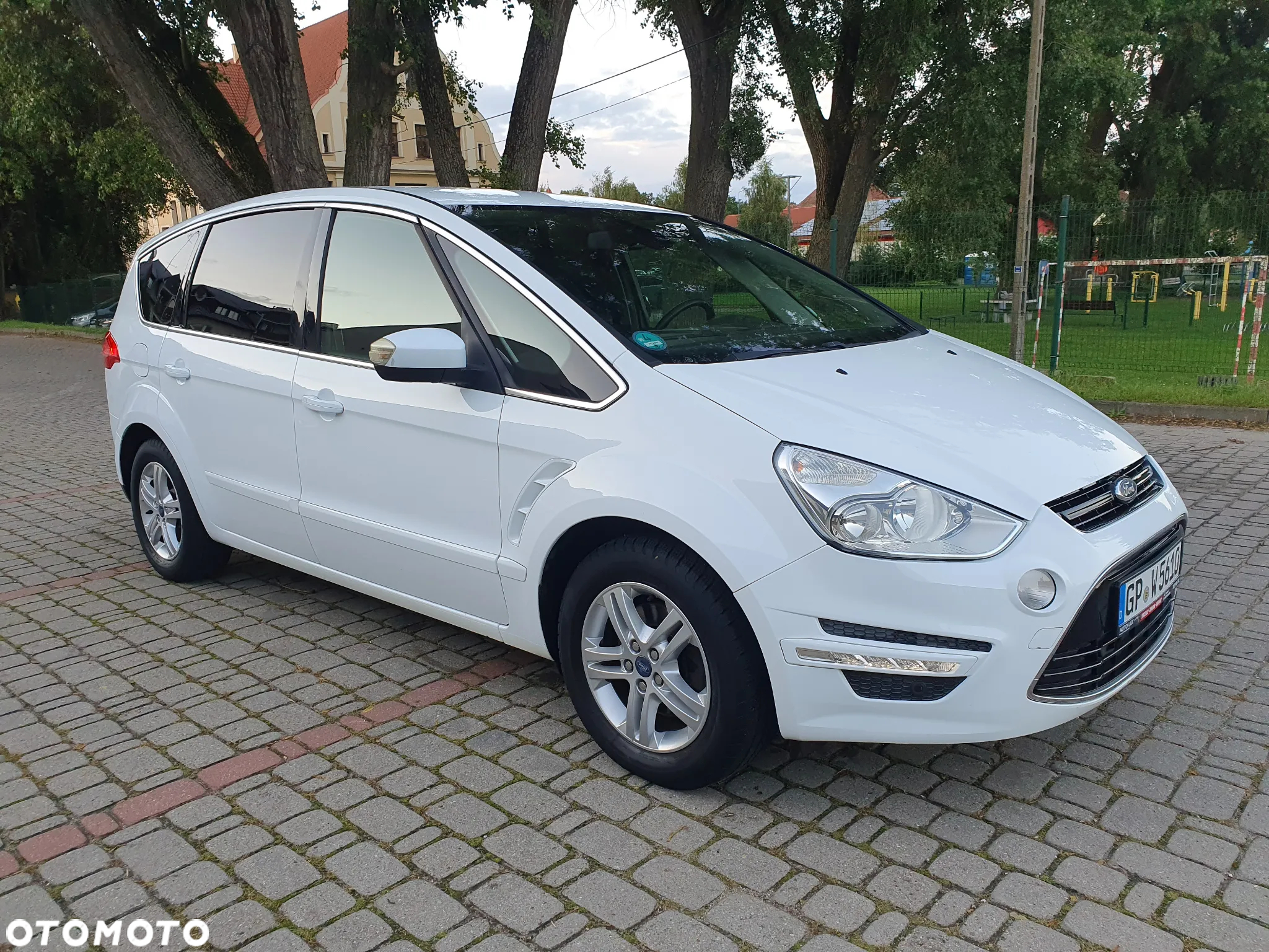 Ford S-Max 2.0 TDCi DPF Titanium - 4