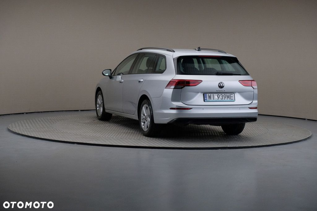 Volkswagen Golf - 2