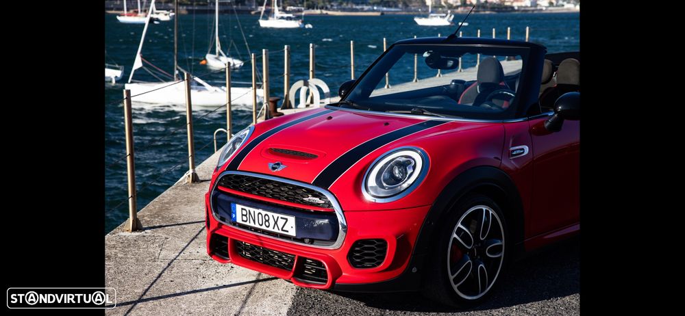MINI Cabrio John Cooper Works - 3