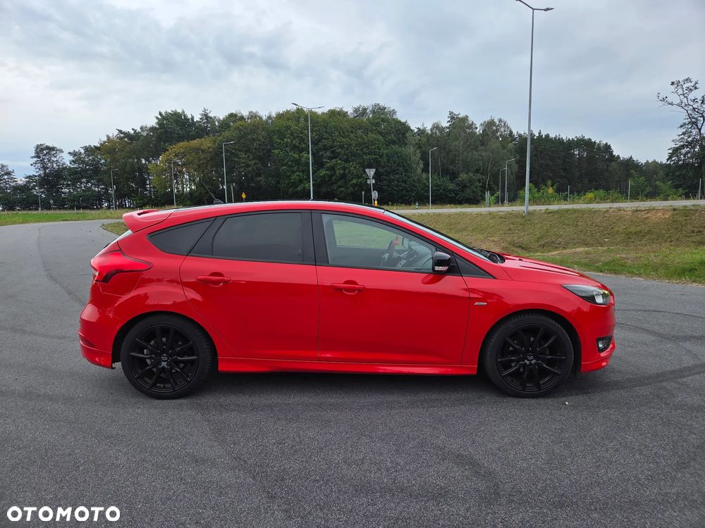 Ford Focus 1.0 EcoBoost ST-Line Red ASS - 4