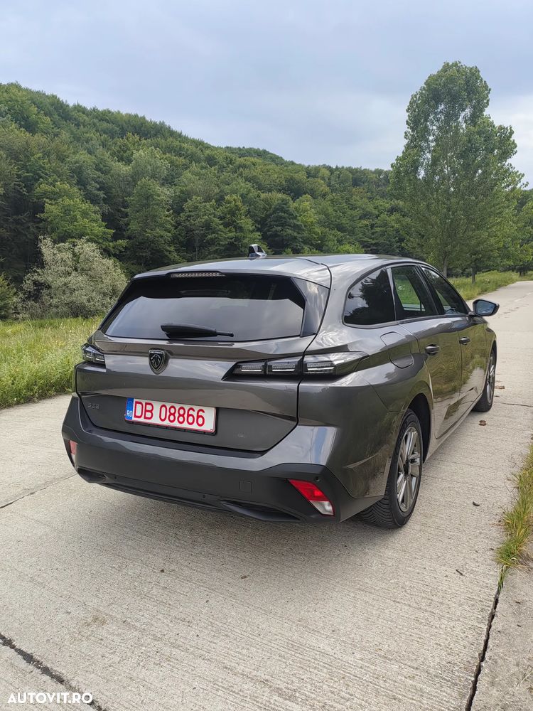 Peugeot 308 BlueHDi 130 EAT8 Allure - 23