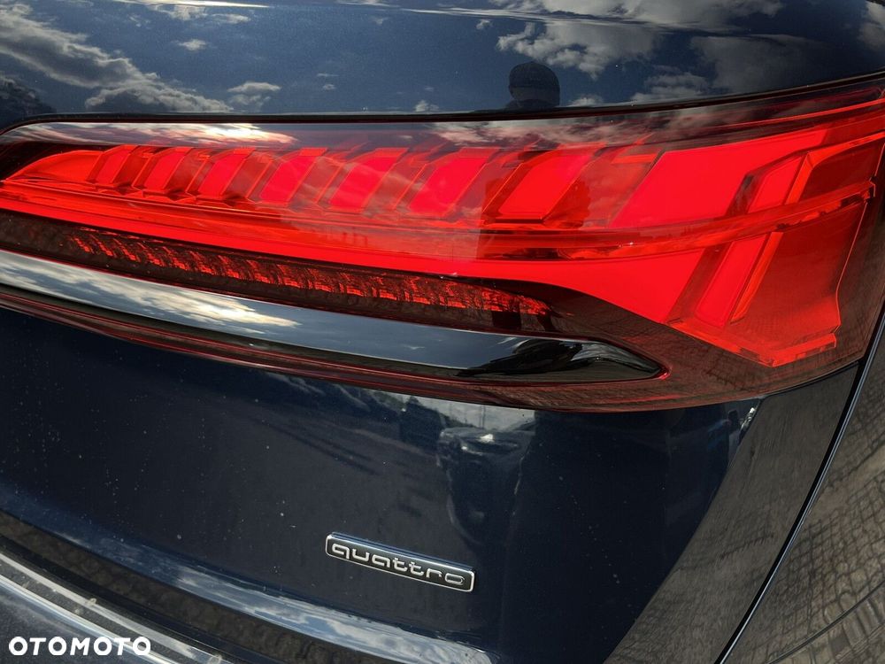 Audi Q7 - 12
